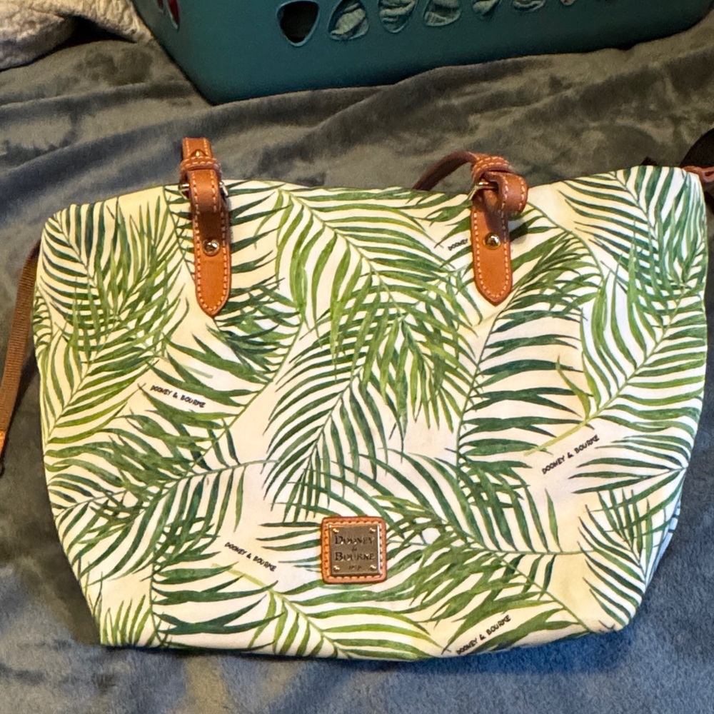 Dooney & Bourke White and Green Leaf Tote